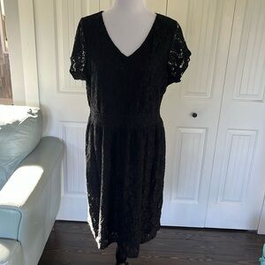 Isaac mizrahi black lace dress